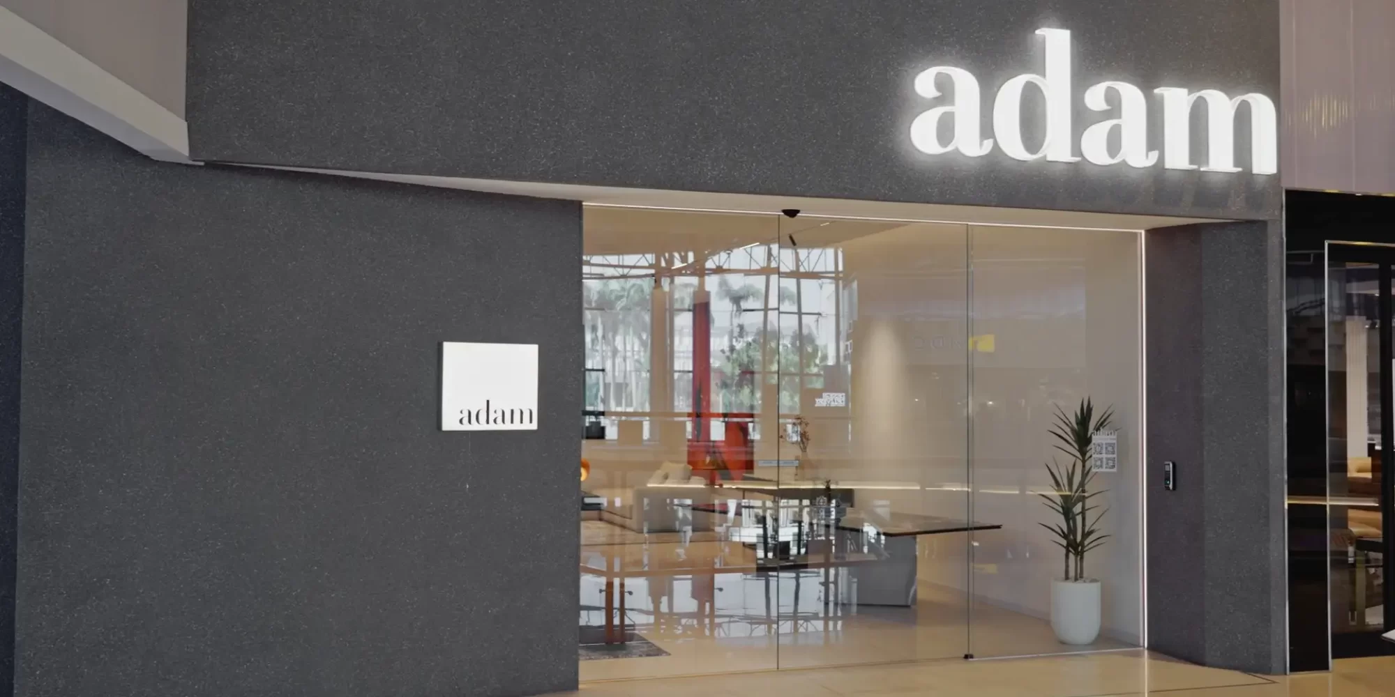ADAM_FLAGSHIP_STORE_D210