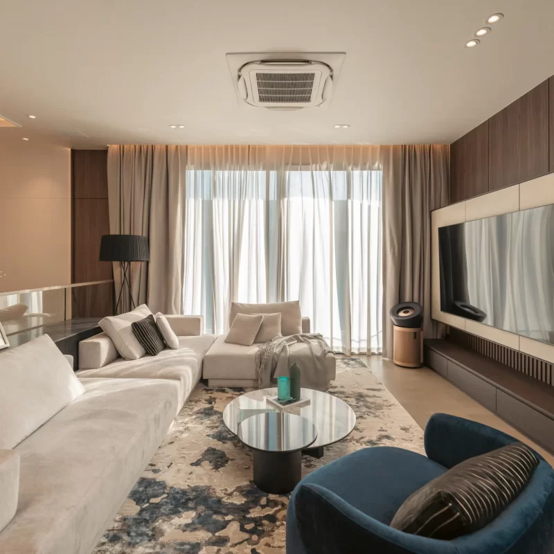 ห้องนั่งเล่นตกแต่งด้วย Soft Furnishings, ผ้าม่านสองชั้น Blackout และ Sheer