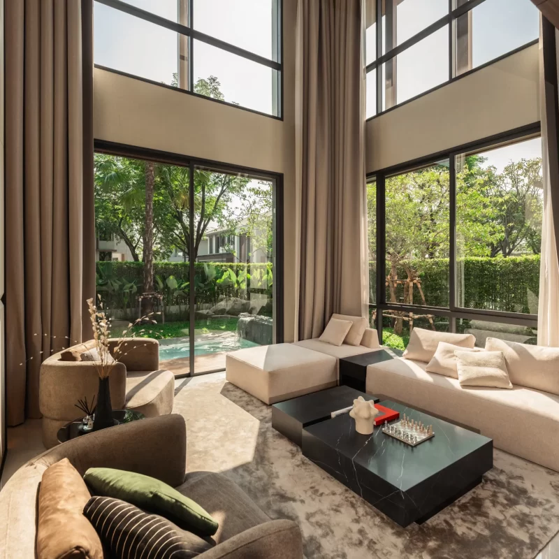 ห้องนั่งเล่นตกแต่งด้วย Soft Furnishings, ผ้าม่านสองชั้น Blackout และ Sheer